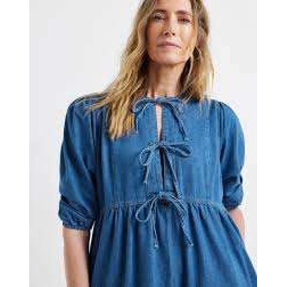 Velvet Heart Los Angeles Denim Bow Front Peplum Top Blue Medium 6BM-24498